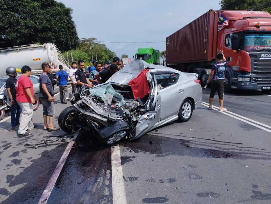 （已簽發）柔：**版二頭**兄妹共乘汽車與羅裡相撞 釀1死1傷