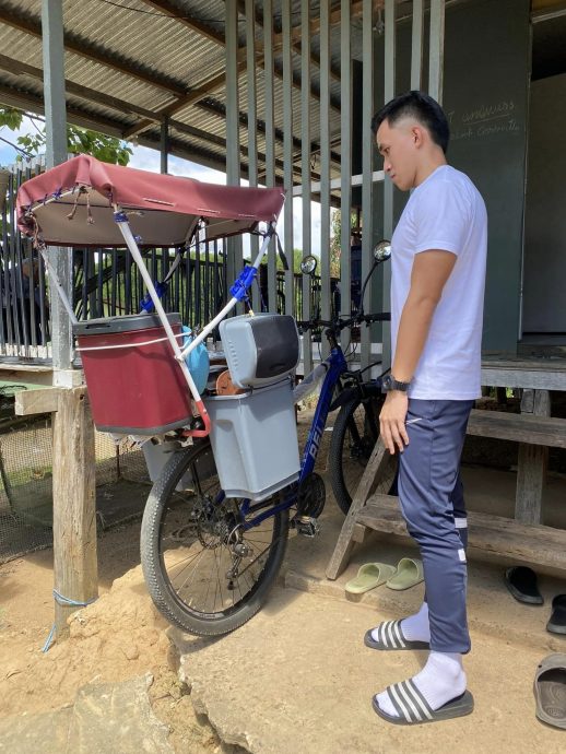 （配合報紙，留明天再上網）暖勢力|騎車送女受教育感動全網 窮困慈父獲贈全新摩托