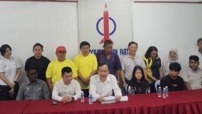 2人獲永久居民身分證  倪可漢助28人獲公民權