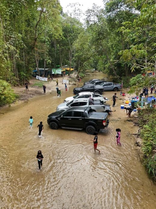 4×4越野車停小溪中野餐 網轟“自私無知很危險！”