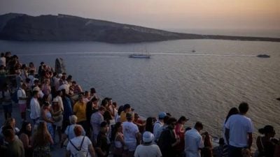 抑制过度旅遊　希腊拟向热门岛屿邮轮乘客收费