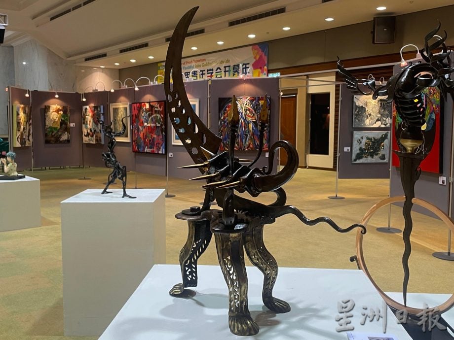 “奇异世界”国际艺术展览会汇聚全球艺术精华 展示154幅佳作