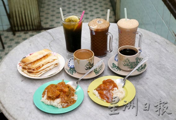 【一日五餐之絕味早餐篇／怡保瓊南茶餐室】古早糯米飯──鹹甜兼具，開啟元氣滿滿的一天