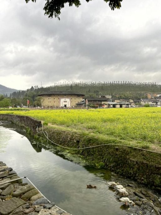 【中国福建】走访客家人的南靖土楼，感受浓浓的烟火味