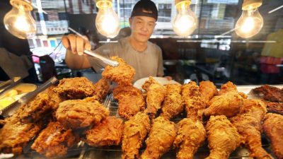 人气美食｜香茅炸鸡高人气 香料仁当鸡饭惹味十足