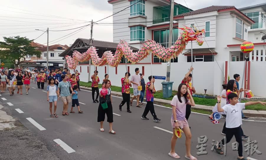 东：6团体联办中秋活动 吸引上千人参与