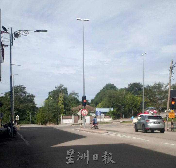 东：文德甲敦拉萨路街灯和交通灯频频失灵，引起交通混乱问题