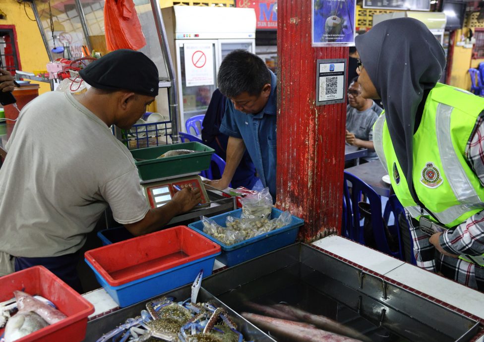 東：沈春祥再度勸告食肆業者，售賣的白開水價格在50仙或以下