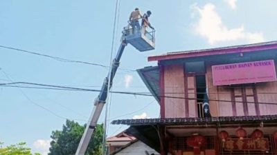 甘马仕亚益仁耐新村   风灾毁12屋顶获登火箭拨款维修