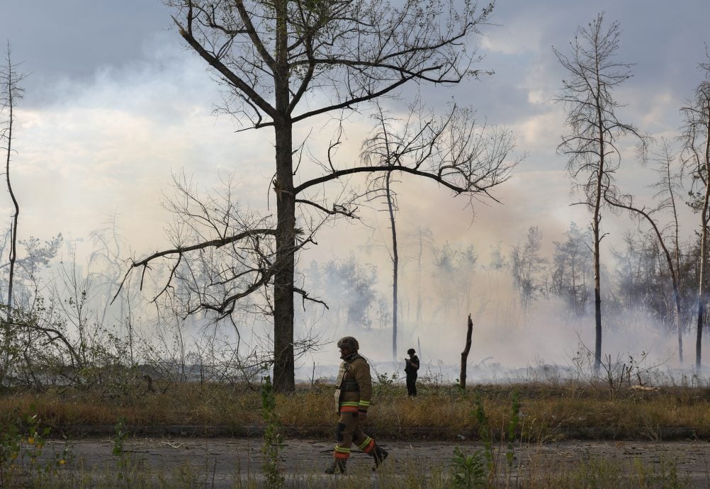 烏軍襲擊俄羅斯西部軍火庫 引發強烈爆炸和大火