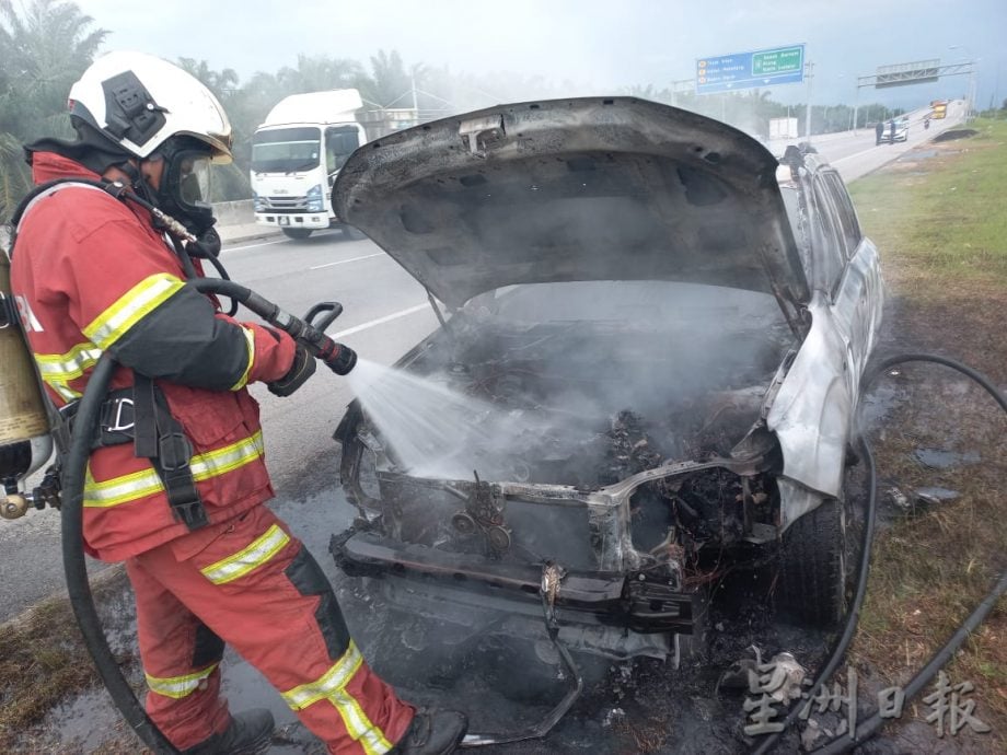 休閒車西海岸大道旁 燒燬80%無人傷亡