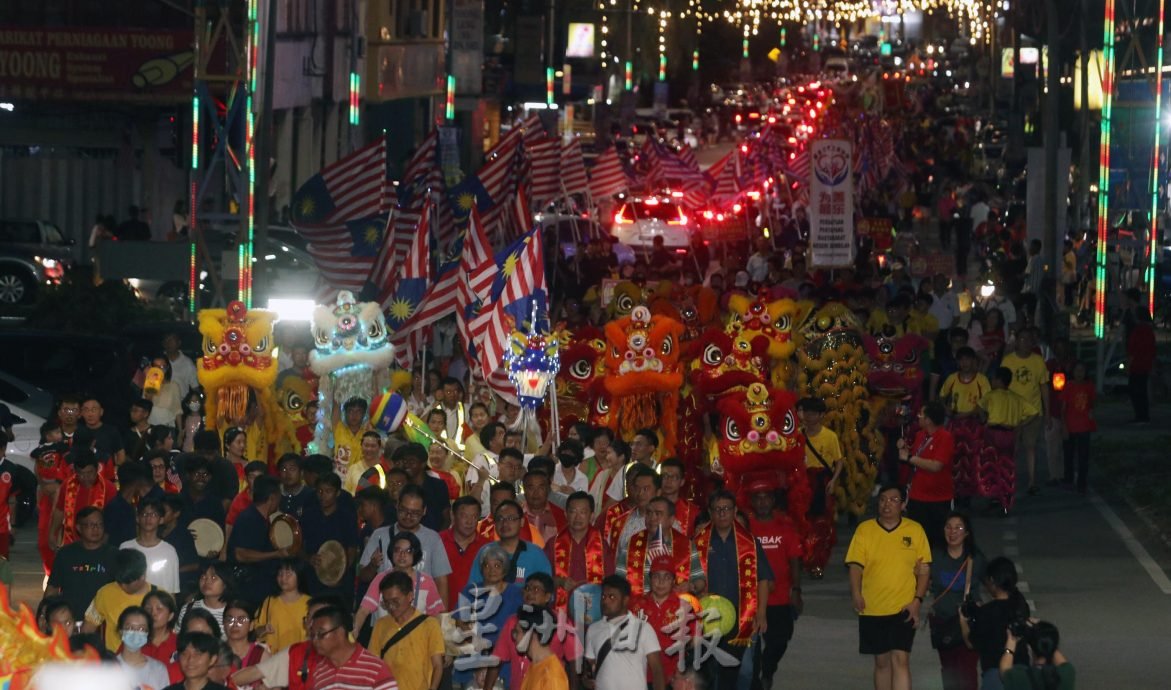 供星洲網：“龍舞大馬日，中秋昌明昭”獲逾百華團響應，3000人提燈遊行！