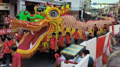 588呎马中友谊祥龙又亮相   甲千龙齐舞庆三喜