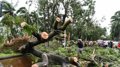 台风摩羯重创海南致52万人受灾　停留12小时…官员：破坏超乎想像