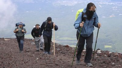 富士山2異常狀況 登山季2個月奪9命