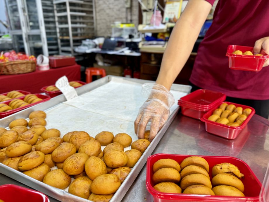 封面主文（大北马）令吉无力 原料涨价  今年又吃贵月饼 