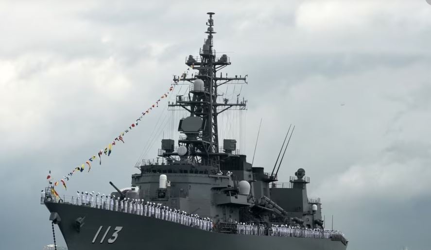 岸田親下令遏制中國海上擴張？ 日本海上自衛隊首次穿越臺灣海峽