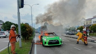 參與“寬柔心，超跑情”義駕失火  跑車司機乘客跳車保命