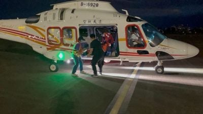 开心家庭游酿悲剧 男童酒店泳池溺水亡