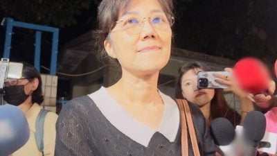 民众党支持者赴看守所外静坐　与台媒爆冲突