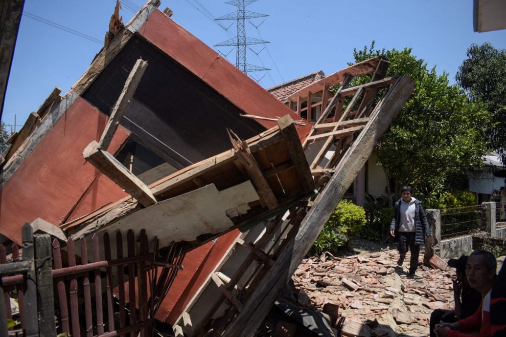 看世界)印尼萬隆4.9地震82人傷 雅萬高鐵取消多班列車檢查