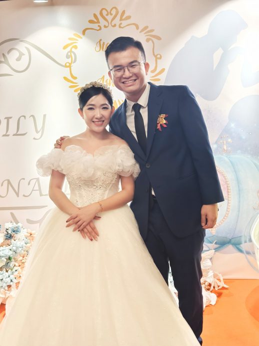 端洛州议员本报记者 张迪翔沈婷婷结婚啦