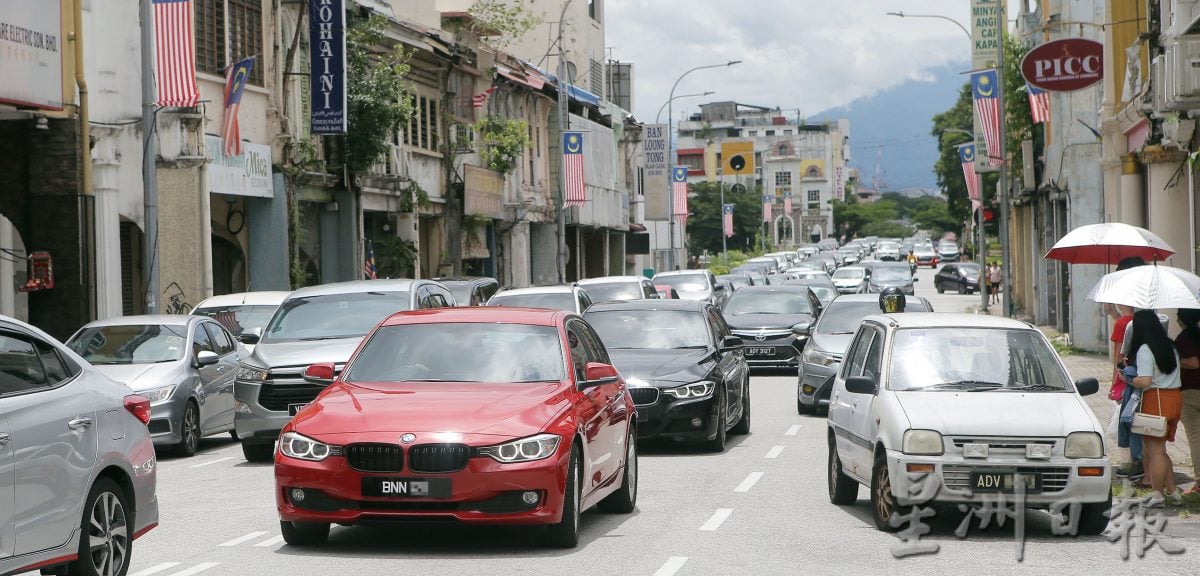 超級連假旅遊熱續延燒 景點現車龍 購票排長龍