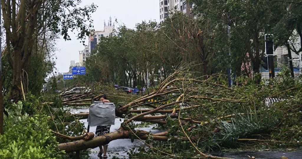 酒店外墙大面积被吹毁(55286308)-20240907172000