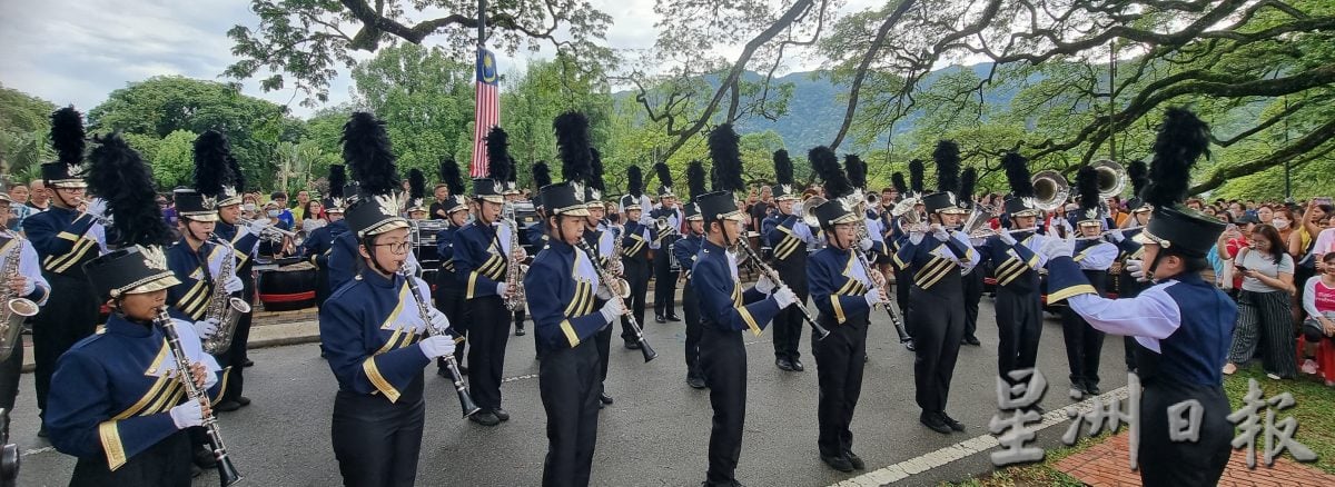 雨树文化节汇演 150鼓齐鸣响彻云霄