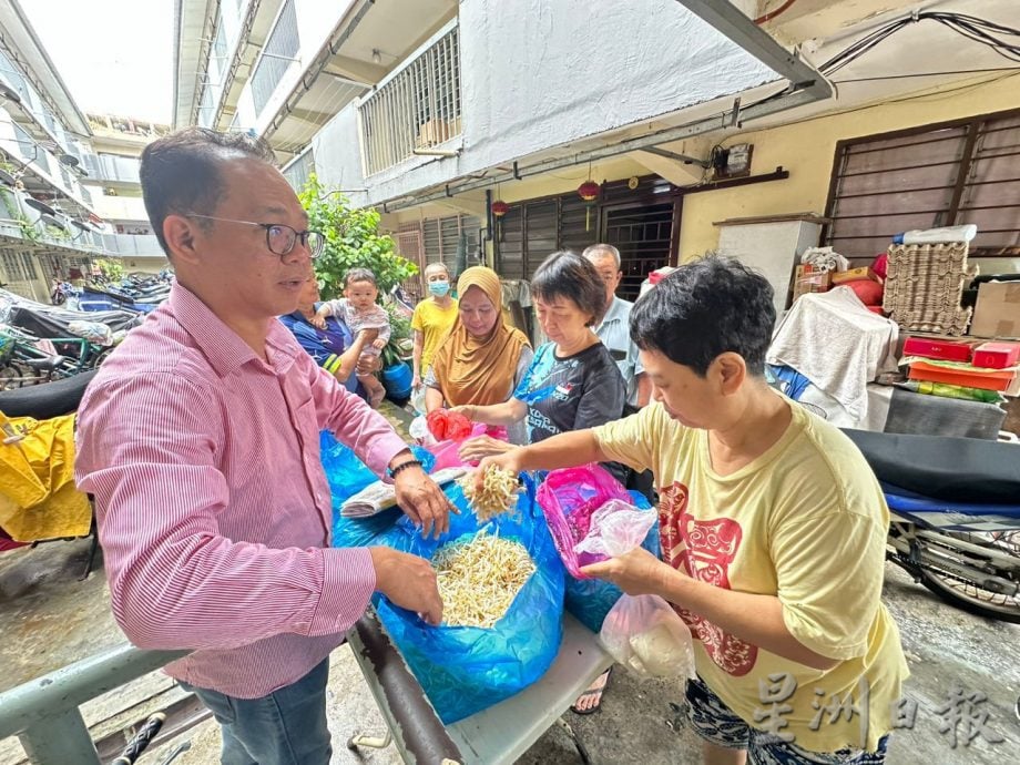 （古城封面主文）东圭纳组屋欲重设居协 刘志俍促居民配合加入