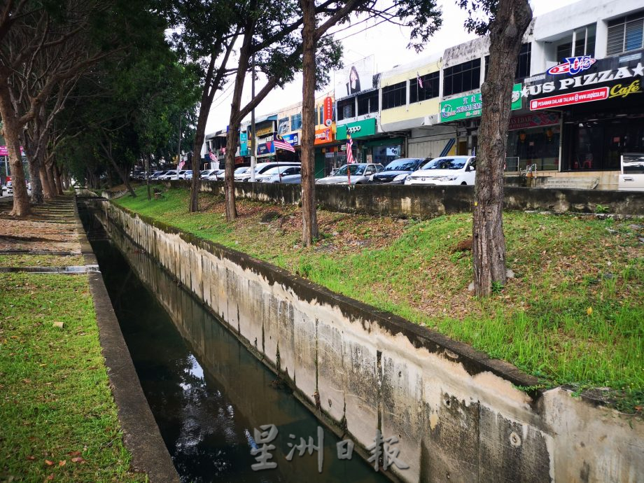 （古城版）愛極樂大路逢雨必災 郭子毅建議呈弧形地面填高3呎