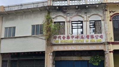 疑不堪重型车天天经过 80年老建筑 龟裂残破