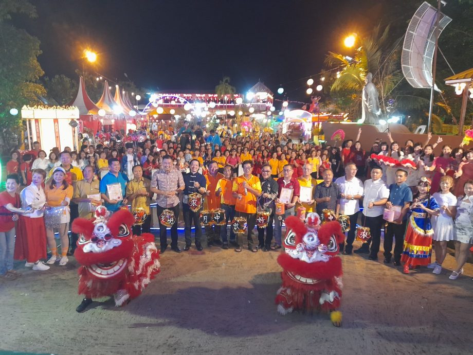 （大北马）三圣宫景区淹水后，中秋晚会照办迎来近2千人次