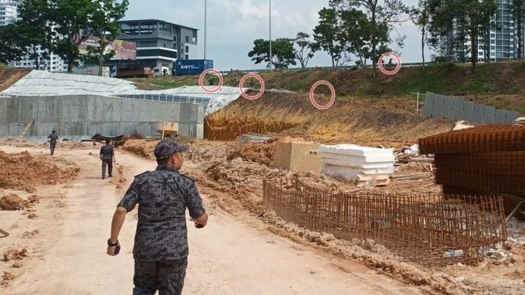 视频 | 跳水池爬山坡穿越高速公路   非法外劳不顾自身安全躲取缔