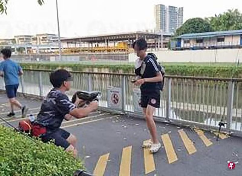 （已簽發）柔：獅城二三事：見少年禁區釣魚 路人提醒反被爆粗