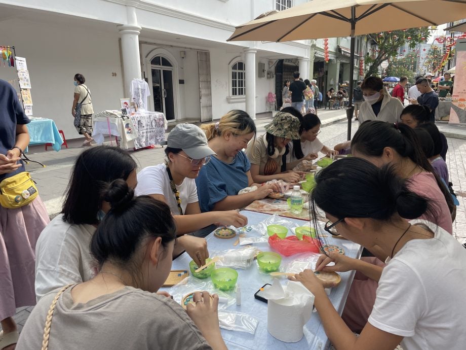  （已签发）柔：陈旭年文化街现琼剧歌舞美食   传承海南文化