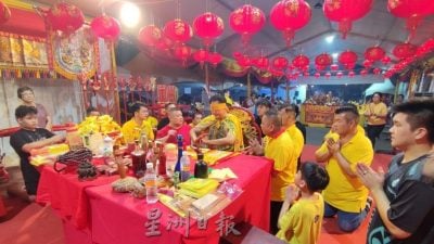 詩山鳳山寺威靈殿   週六遊神234隊伴駕