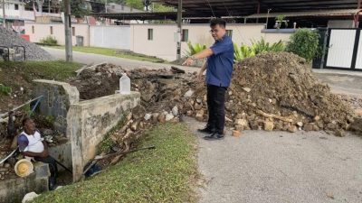 惊现2呎路洞 吓坏居民  芙市厅紧急抢修