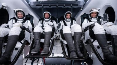 SpaceX推迟出舱 无阻首次民间太空漫步成现实