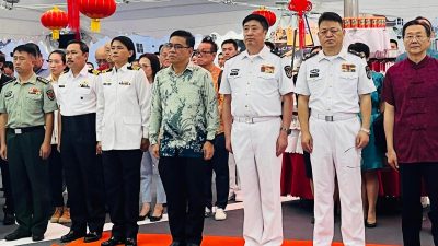 中國海軍83艦編隊抵檳城 法瓦斯：為何沒見軍警接待？