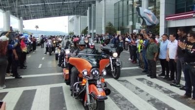 婆羅洲國際摩托車節登場 500車隊城市騎行拉風