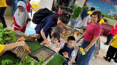 别开生面儿童节 拉务八哩新村华小首办宠物动物展