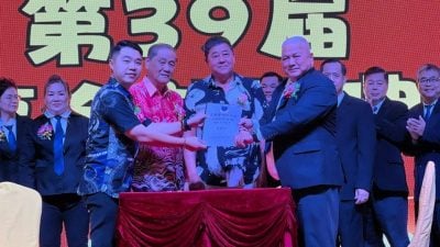 近600名长者相聚一堂 民榕属三喜午宴筵开107席