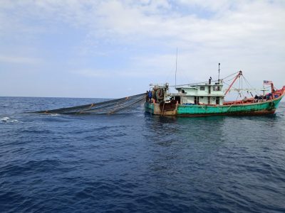 拖網漁船禁區捕魚   彭海事執法機構扣留4印尼籍船員