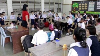 避免依賴 小心核實 小學生用AI須自律