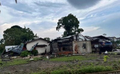 甘馬挽暴風冰雹雨來襲 9甘榜244屋遭破壞