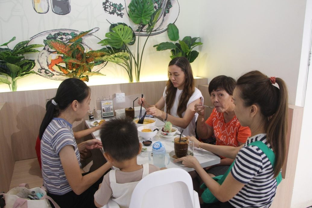 东：食肆系列事件引发食安问题，本地餐馆业者表示食物卫生不能妥协