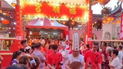 中国祖庙圣公圣妈 精彩万人大游行