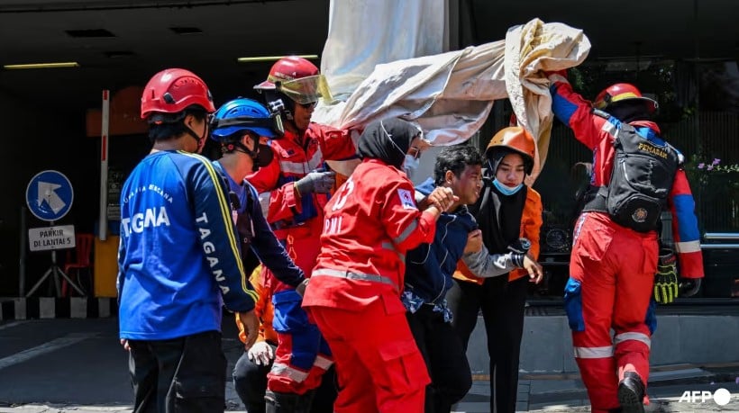 印尼东部发生5.8级浅层地震