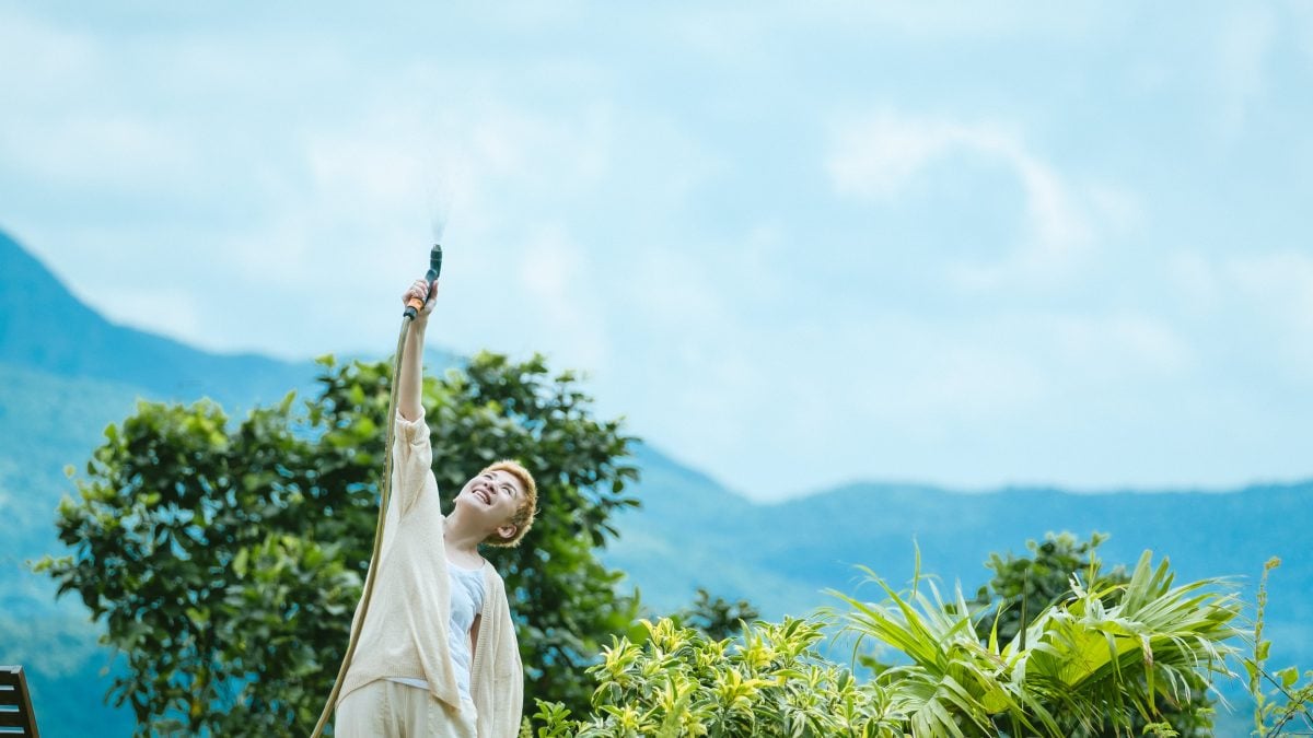 吴君如拍《那场恋爱》重拾少女心 扬言封后骑金马跨栏